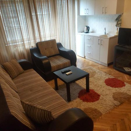Apartment Perla プリシュティナ エクステリア 写真