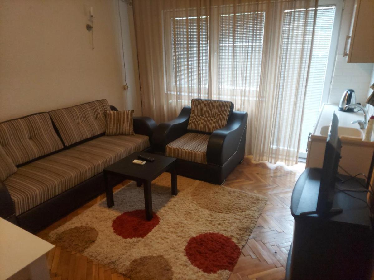 Apartment Perla プリシュティナ エクステリア 写真